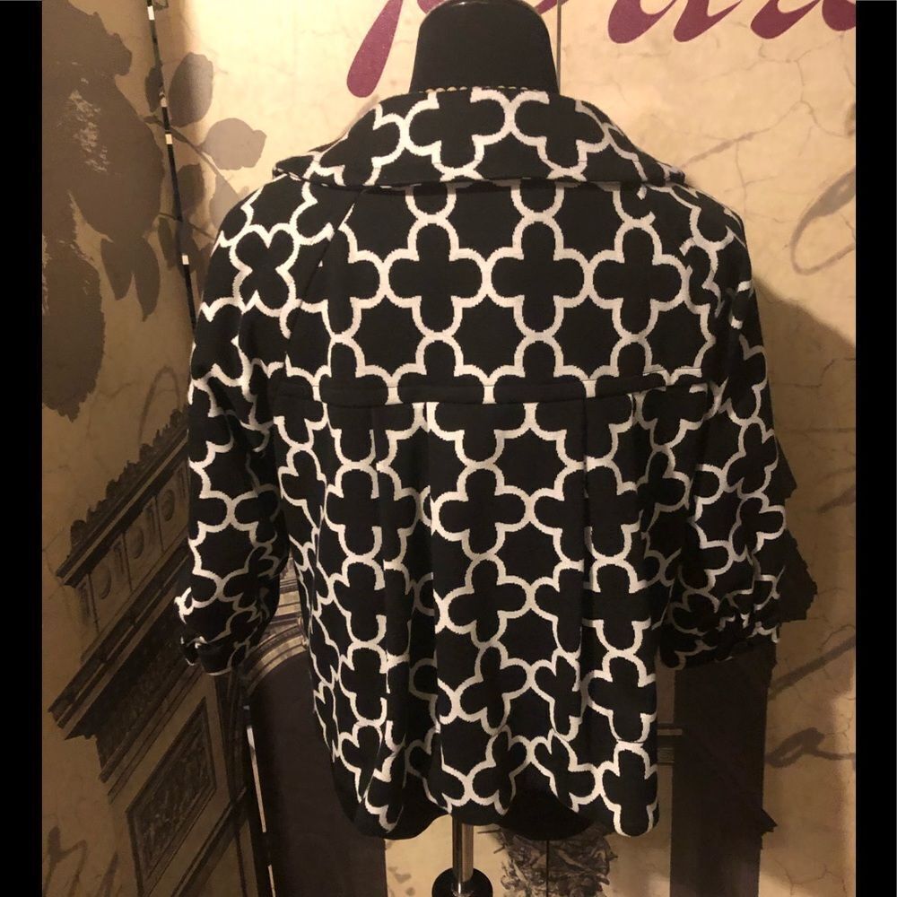 Beautiful Jacket By Grace Elements Size 12 - image 2